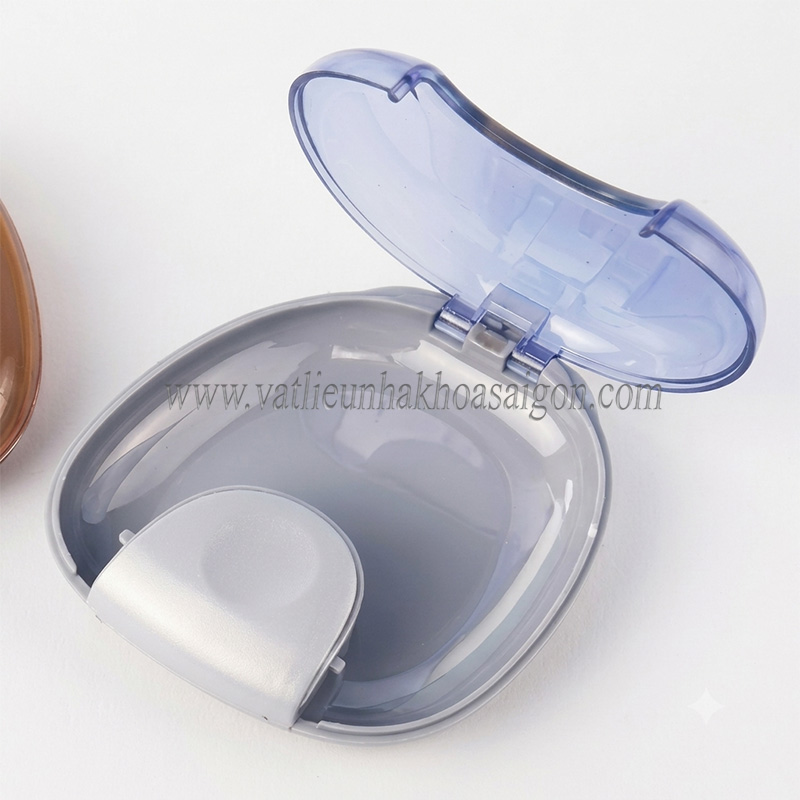 Hộp Đựng Khay Niềng Con Sò